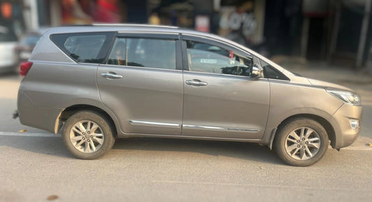 Toyota( Innova Crysta ) | Diesel