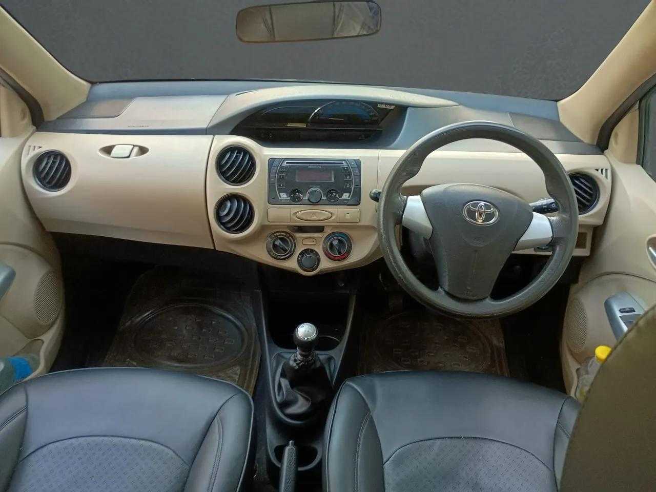 TOYOTA MOTORS LIVA V